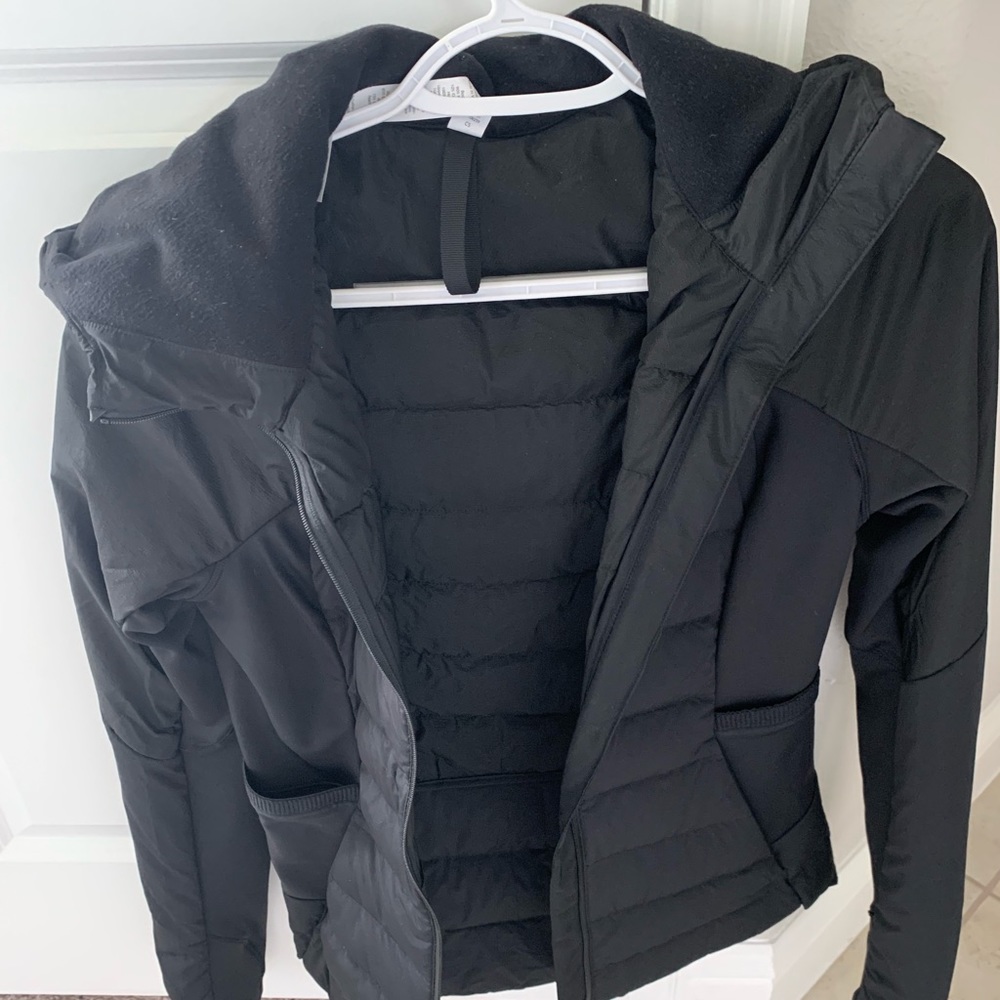 Lululemon extra mile jacket